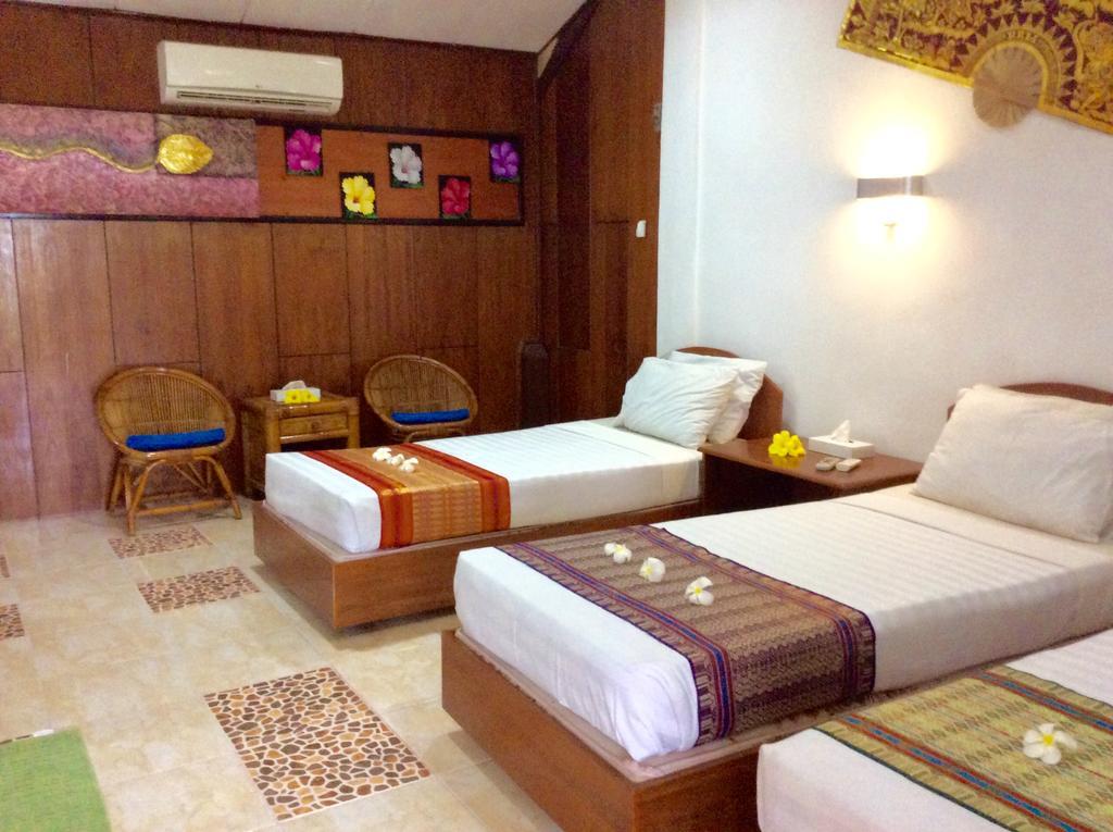 Pasific Beach Cottages Mangsit Exterior foto